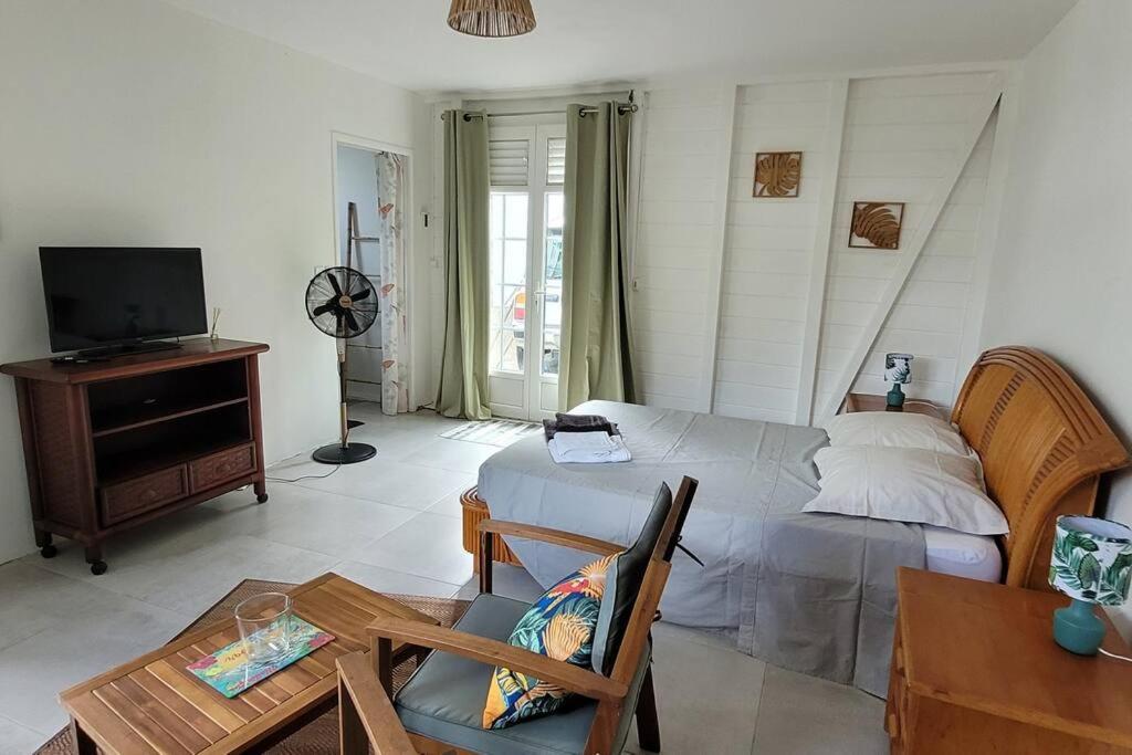Ti-Hibiscus Bungalow T1 Clim-Wifi 30M2 2 Pers Grande Savane Bagian luar foto